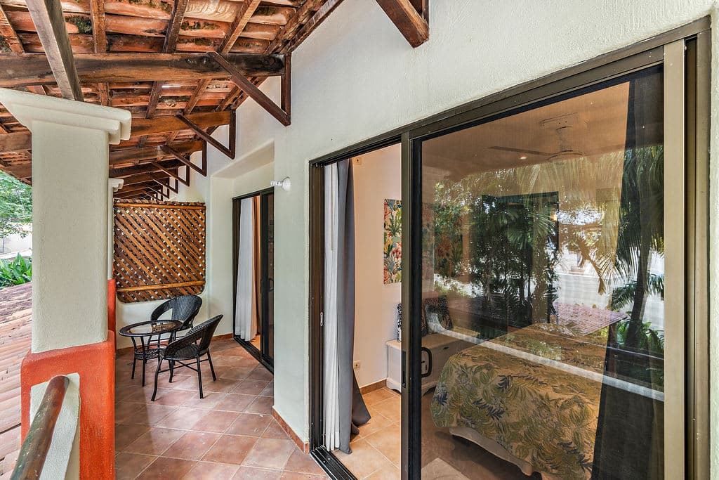 Coco Sunset Hills Residence - Image 4