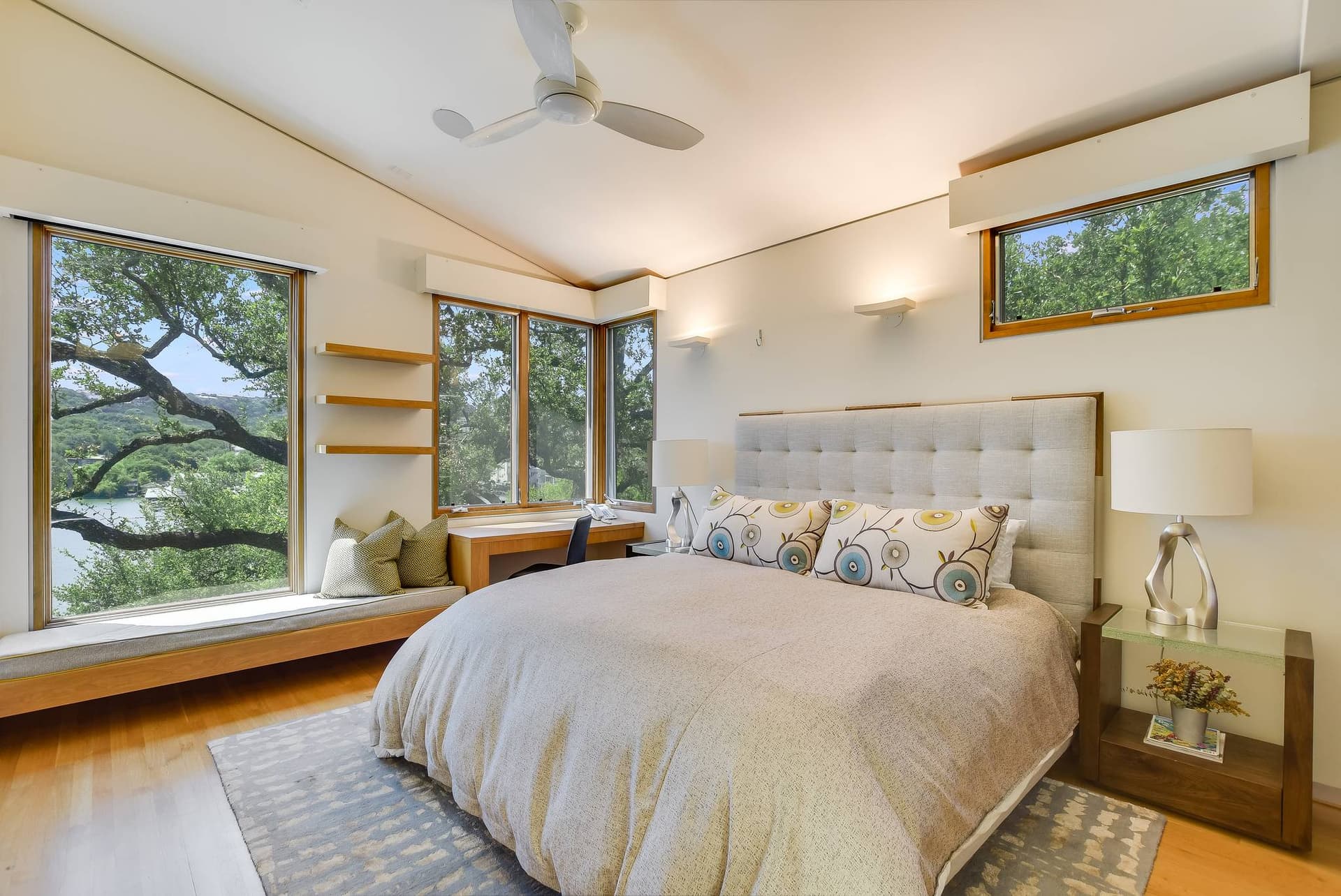 Waterfalls on the Lake Villa - Image 36