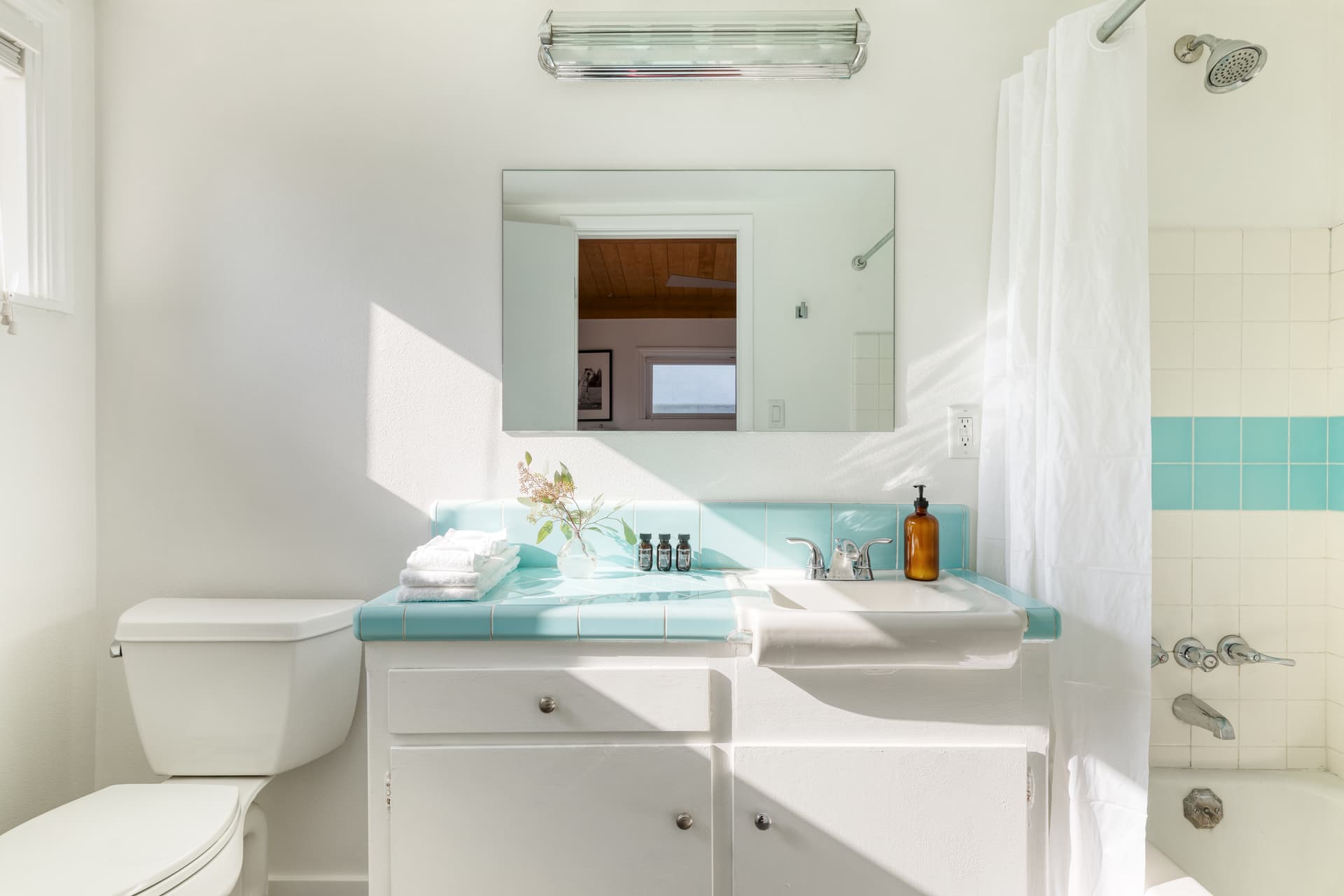 Lloyd House - Image 28