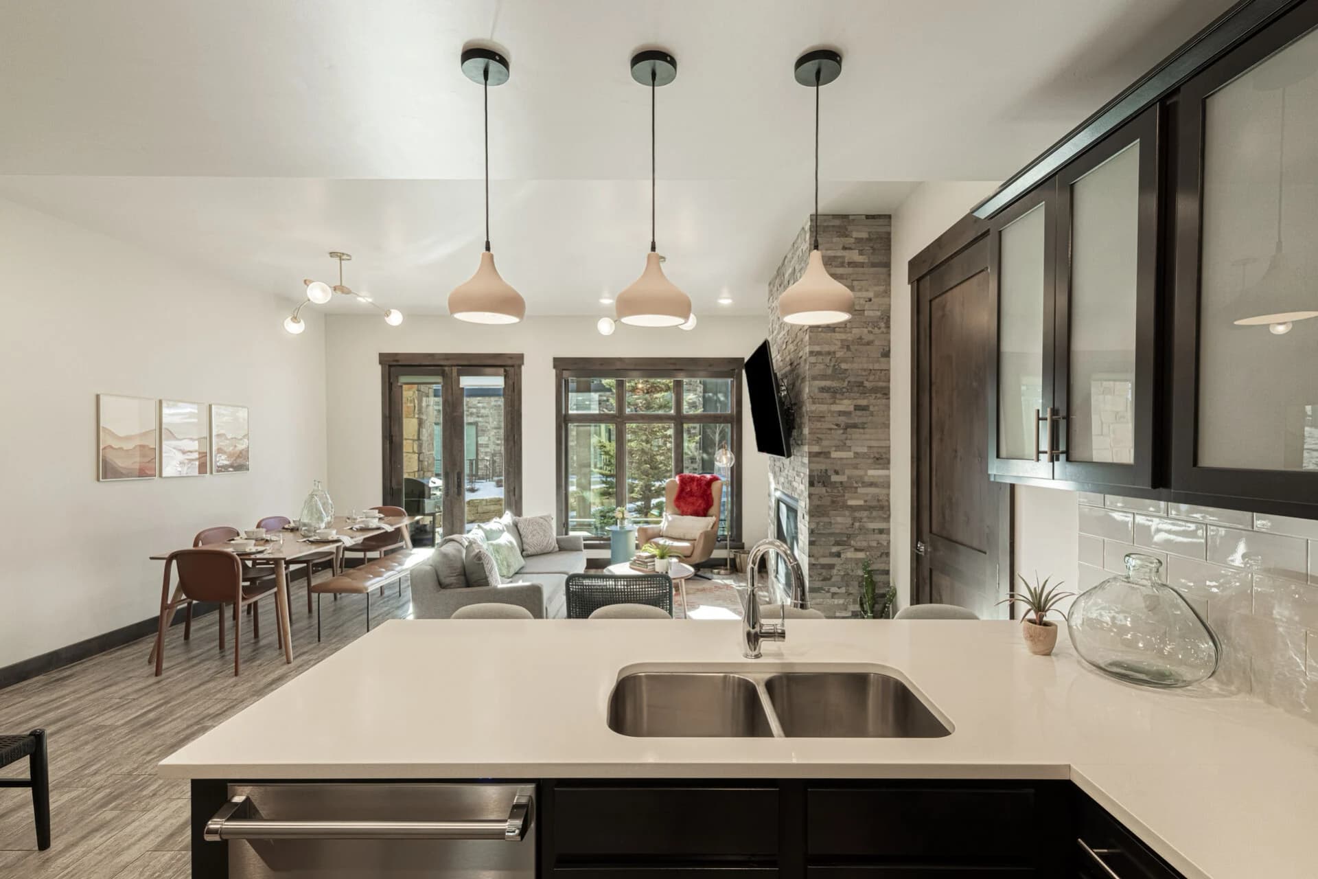 Blackstone Condo #108 - Image 16