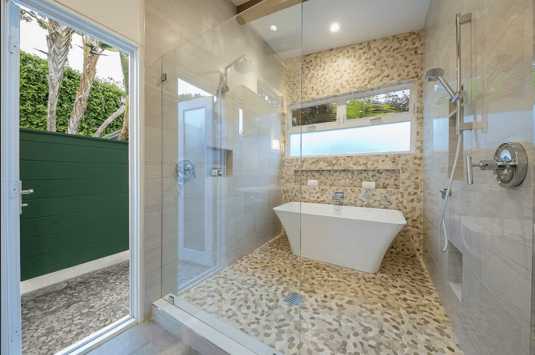 Cardiff Allure - Image 21