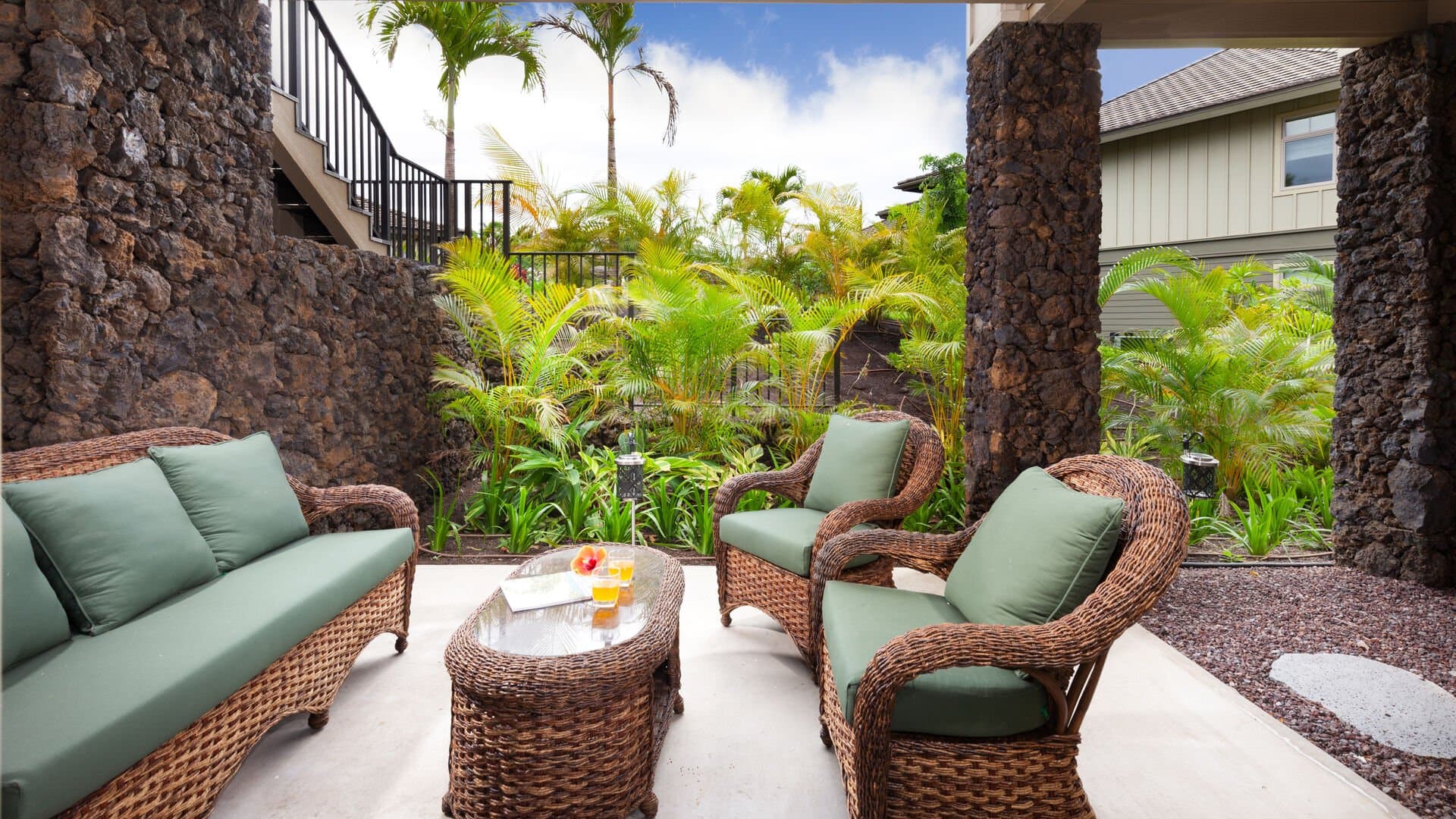 Hawaii Roma - Image 27