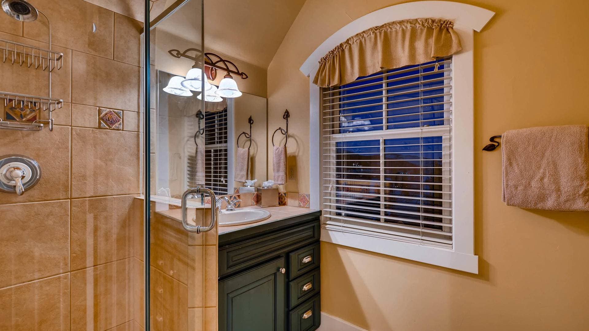 Victorian Home - Image 13