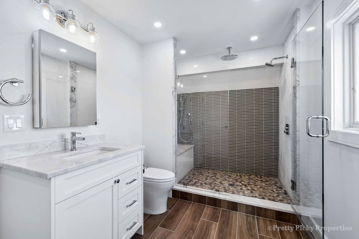 Lewis Bay Lookout - Image 33