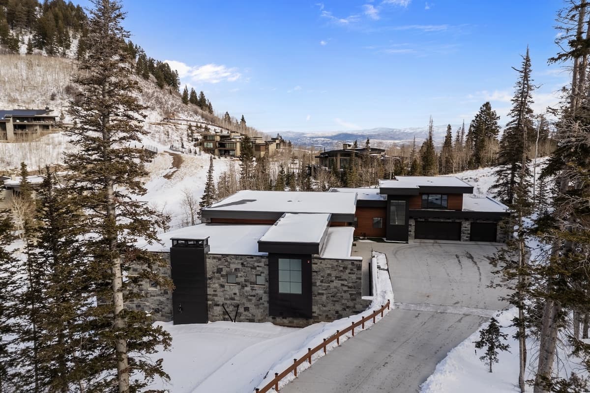 Quicksilver Haus - Image 92