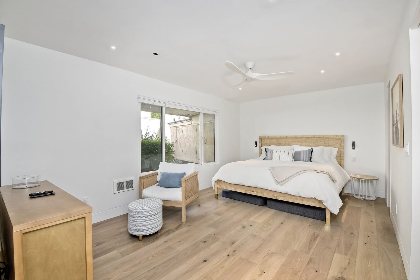 Seascape Sur #69 - Image 12