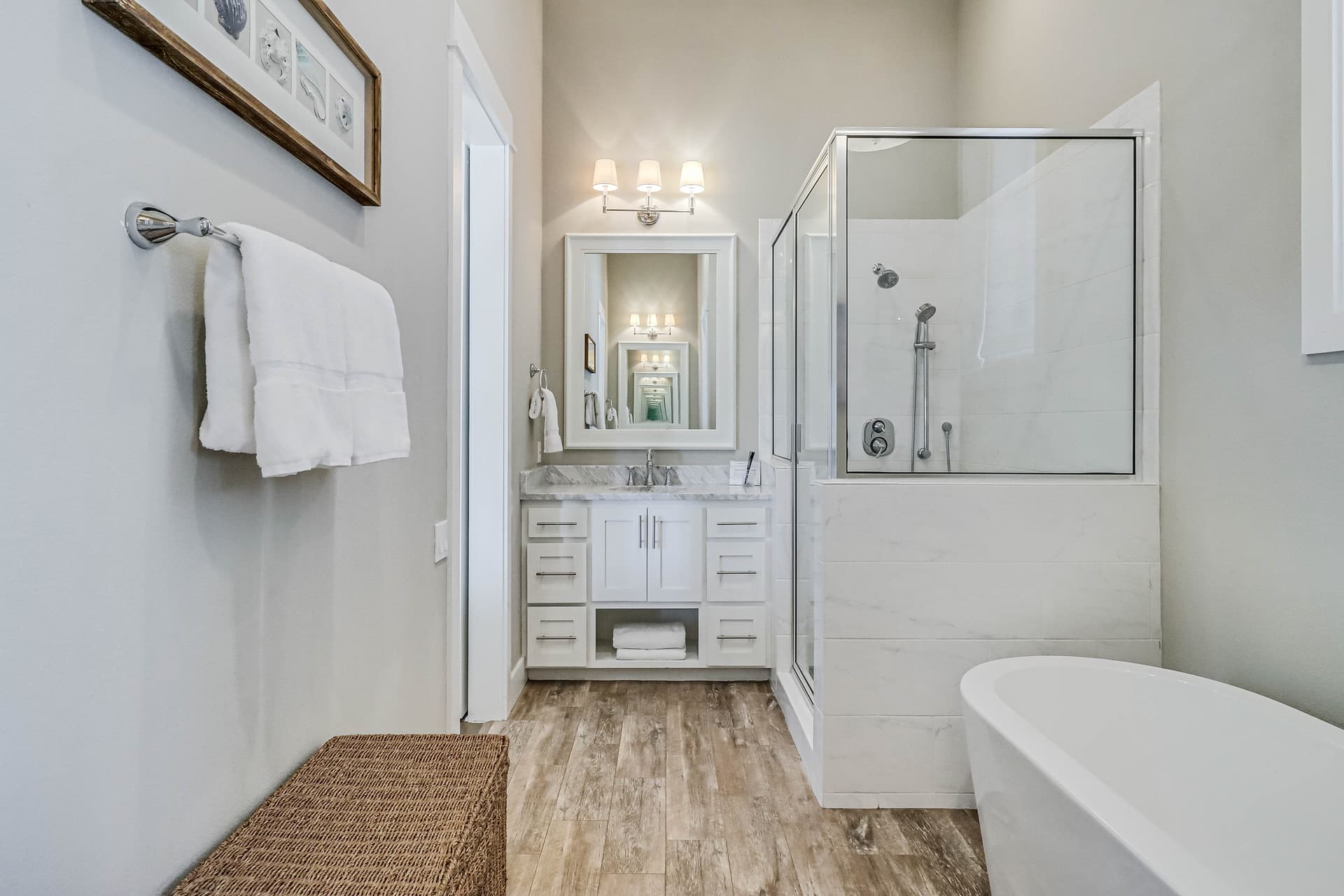 Wave and Sea House - Image 12