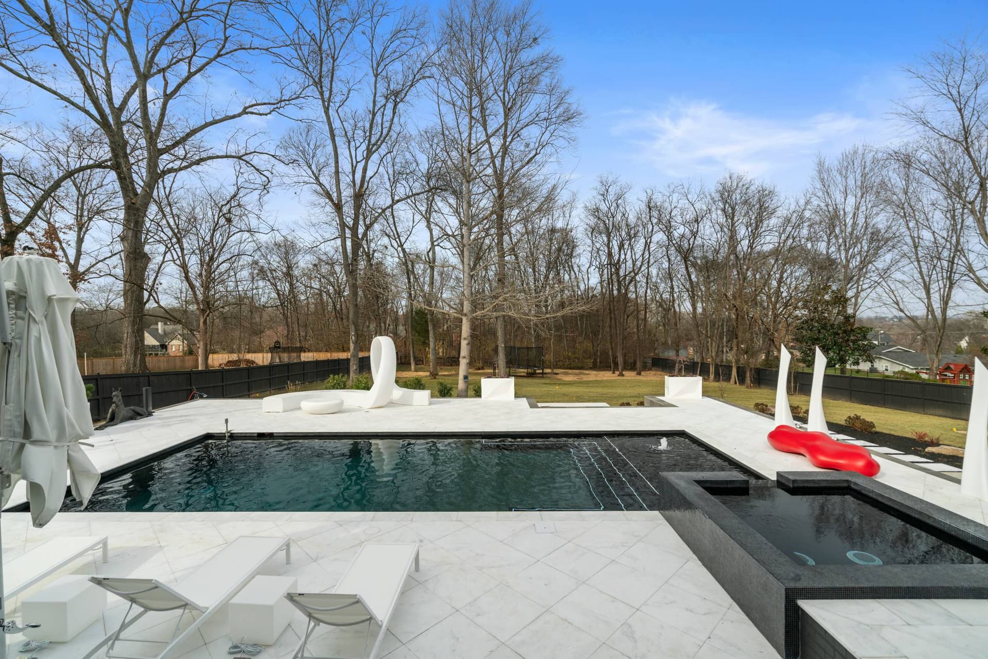 Starburst Estate - Image 5