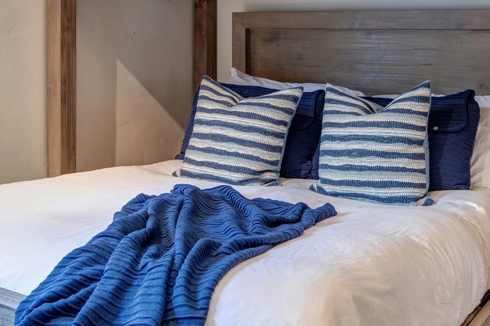 Winter Mooring - Image 40