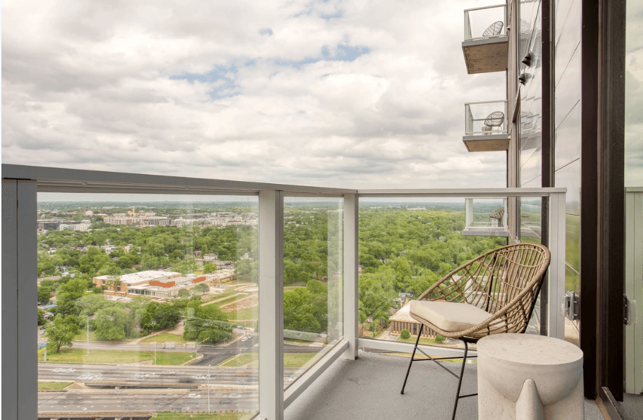 Saxon Residence - Image 4