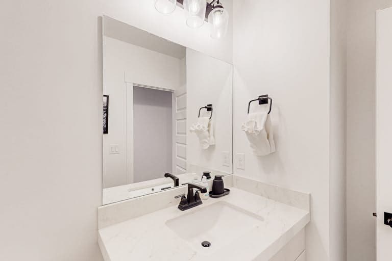 Luxury Alpine Escape at Deer Valley - Image 36