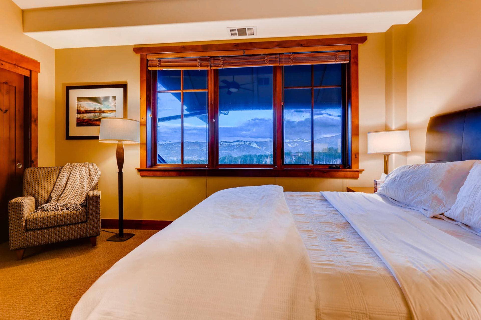 One Ski Hill Home - Image 6