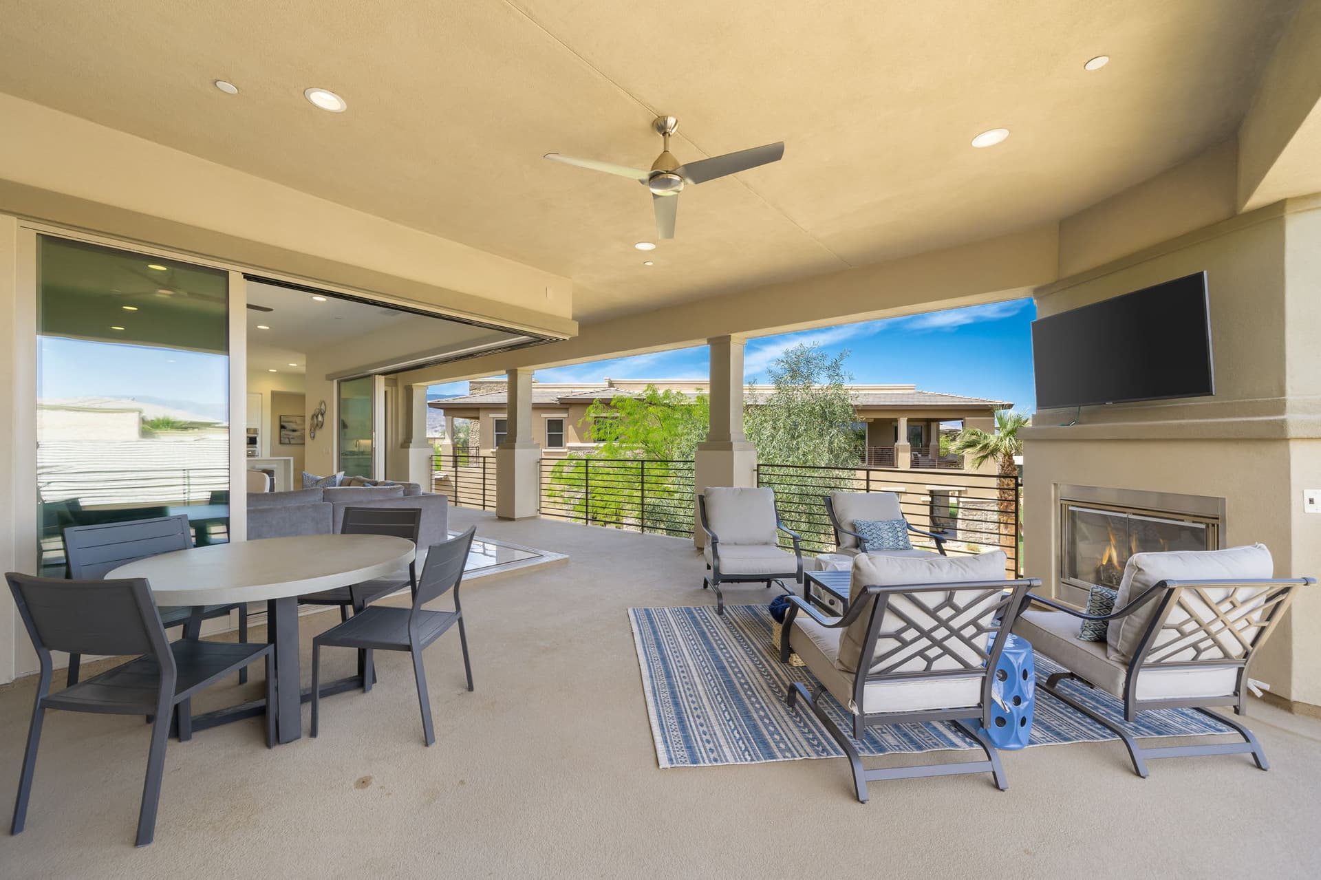 Stay Savvy in Palm Desert - Image 4