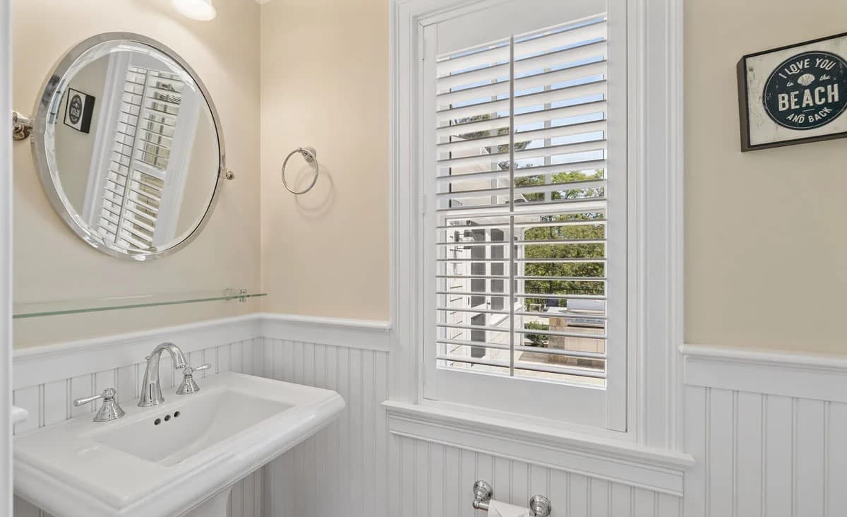 Barefoot Bungalow - Image 15