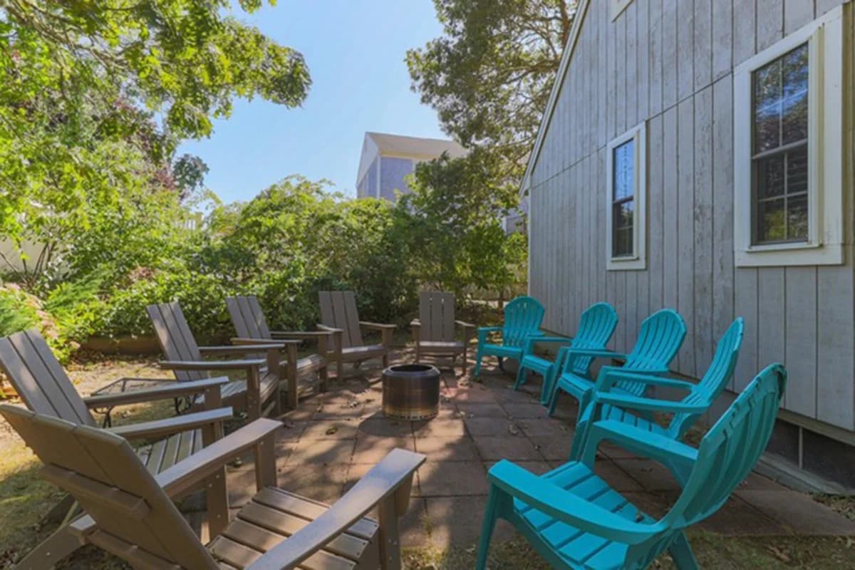 Shore House - Image 24