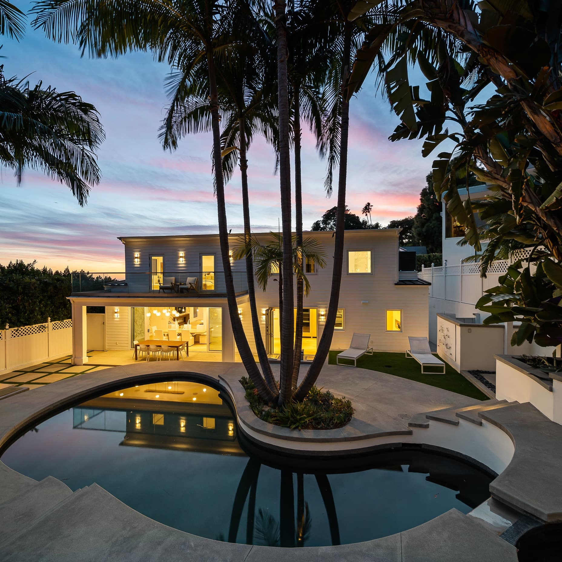 London Villa - Image 1