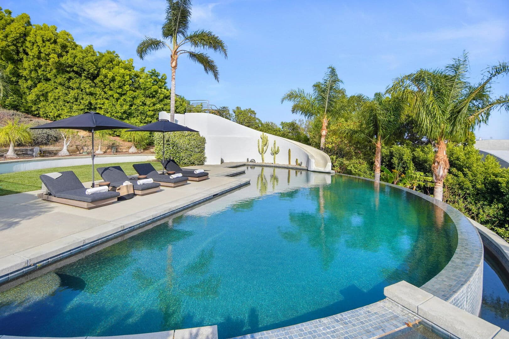 Winding Way Villa - Image 5