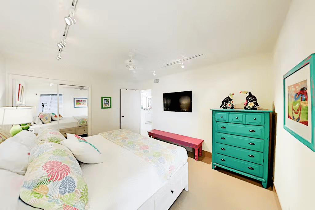 Suntide III Condo #910 - Image 17