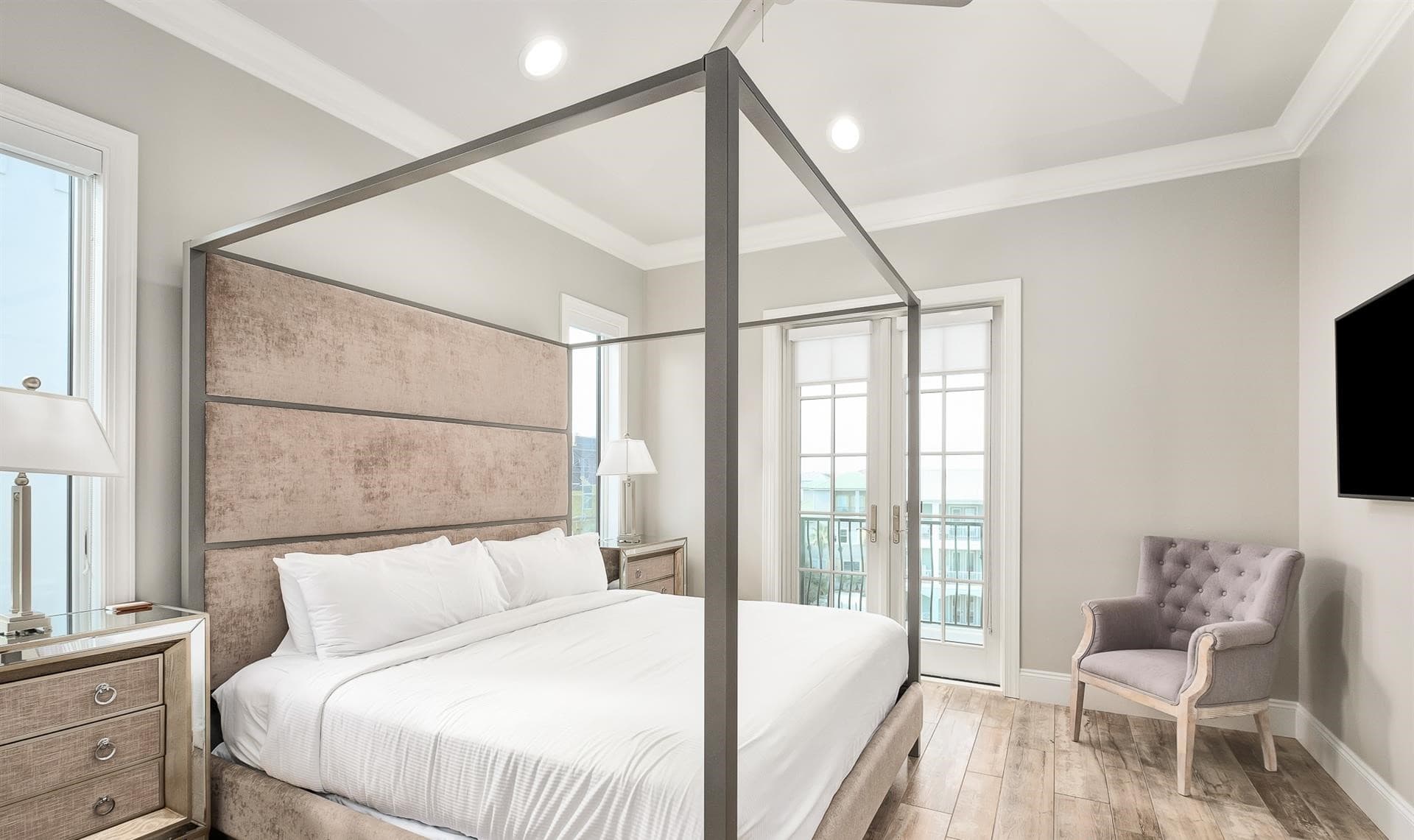 Beachfront Bliss - Image 31