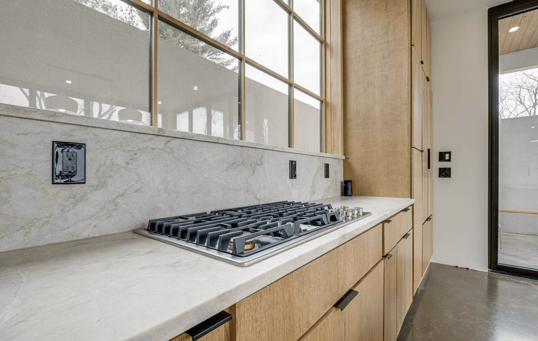 Nashville Lakeside Modern - Image 42