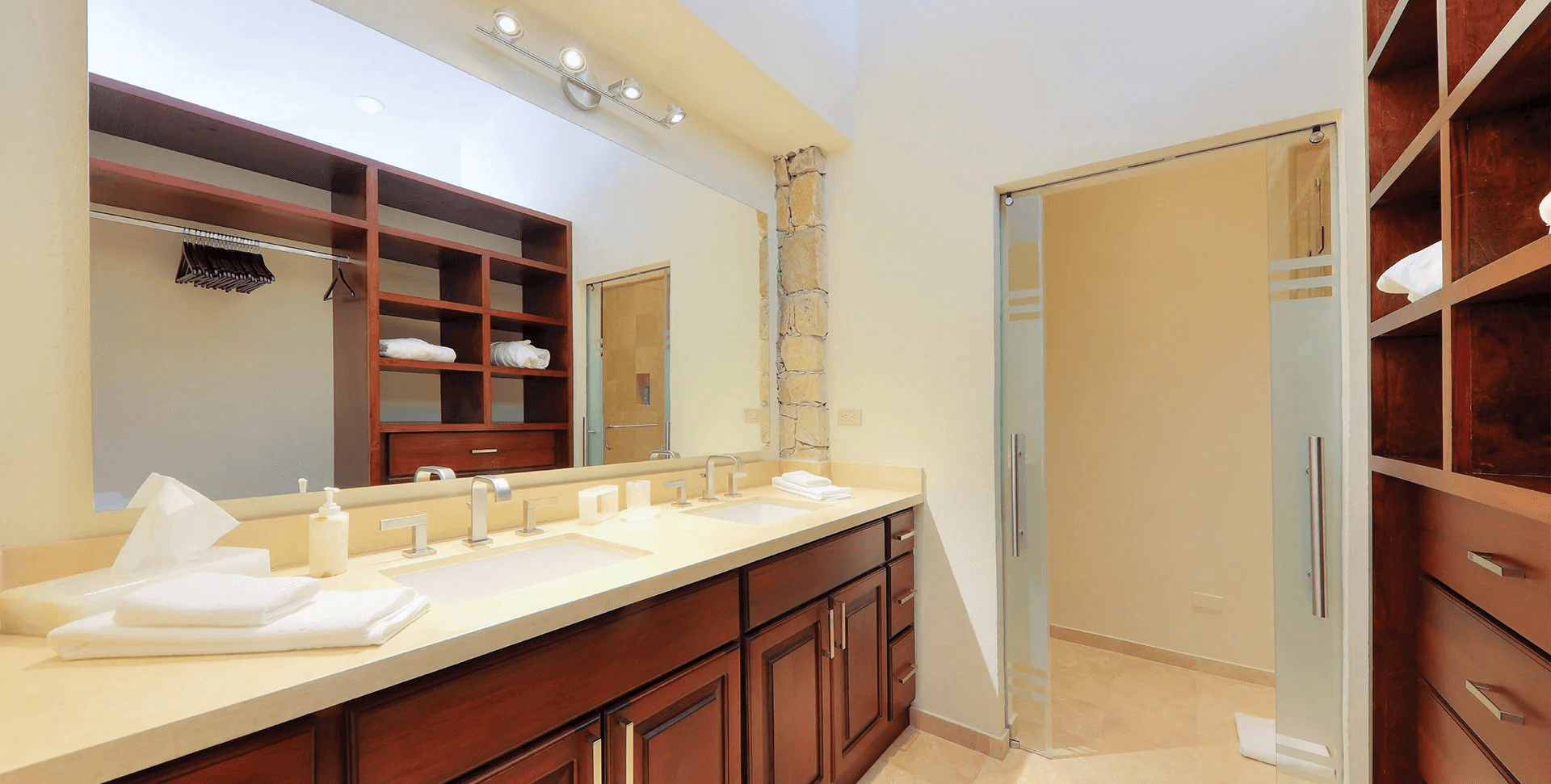 Casa Mañana - Image 155