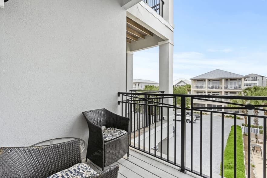 Grovey by the Sea - Image 19