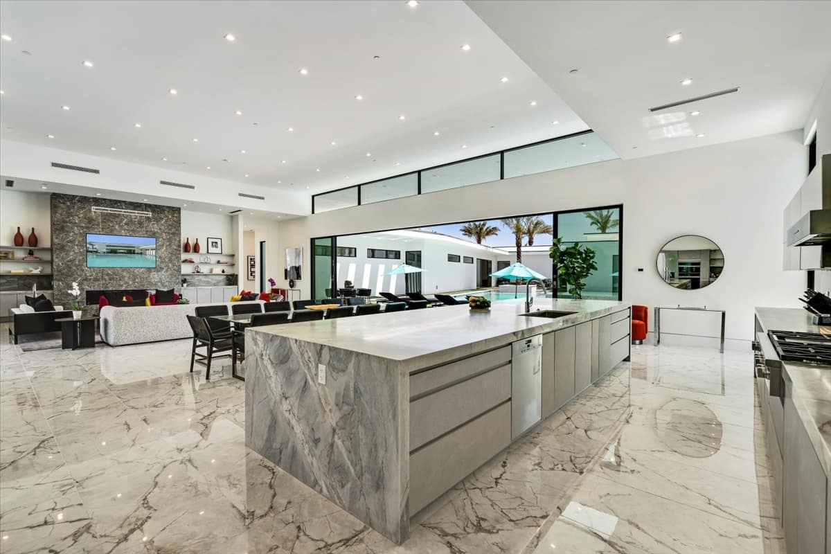 Bravo Villa #10 - Image 13