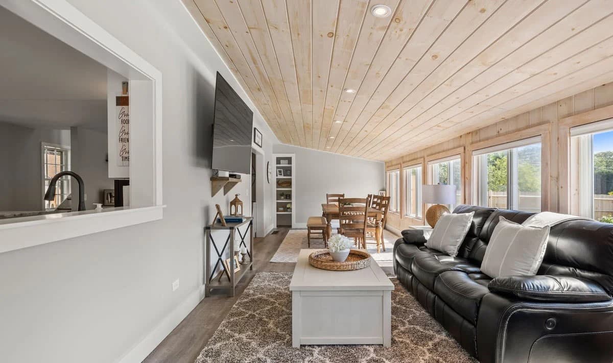 Jewel of the Miles - Image 2