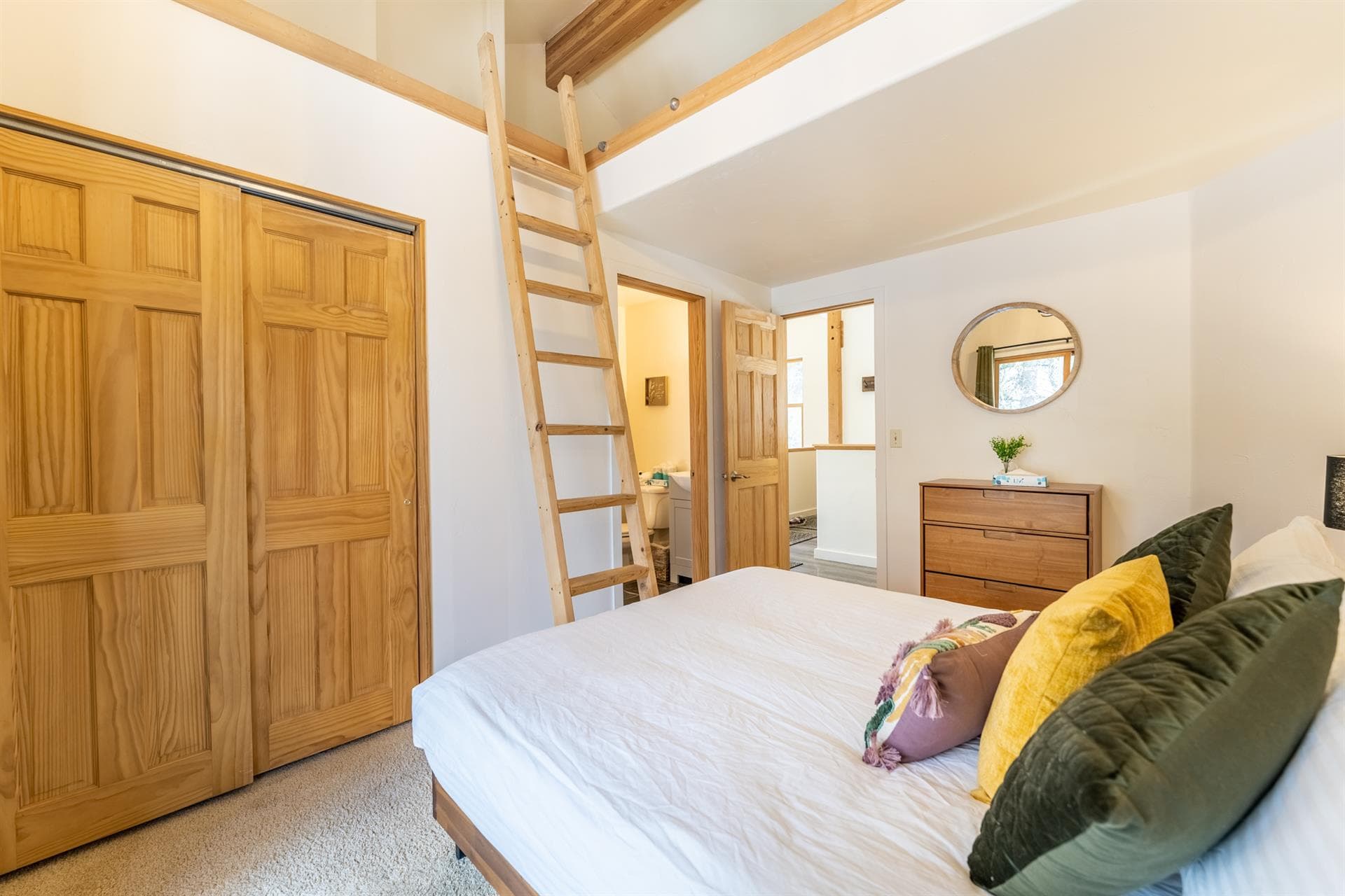 Rasor Court House - Image 22