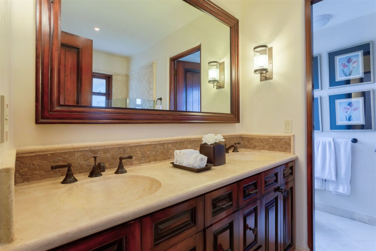 Anika House - Image 71