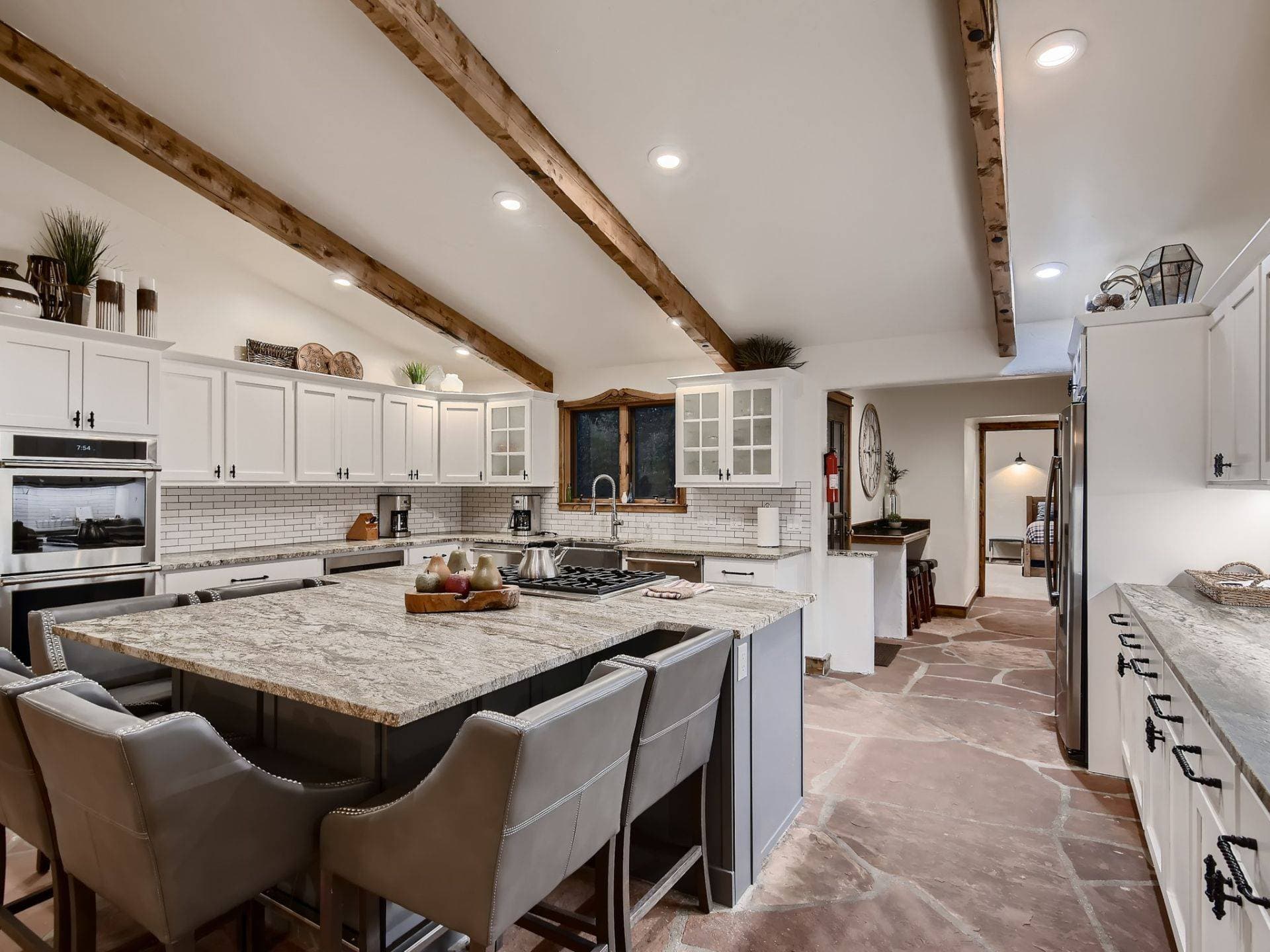 Lodge at Ski Hill - Image 4