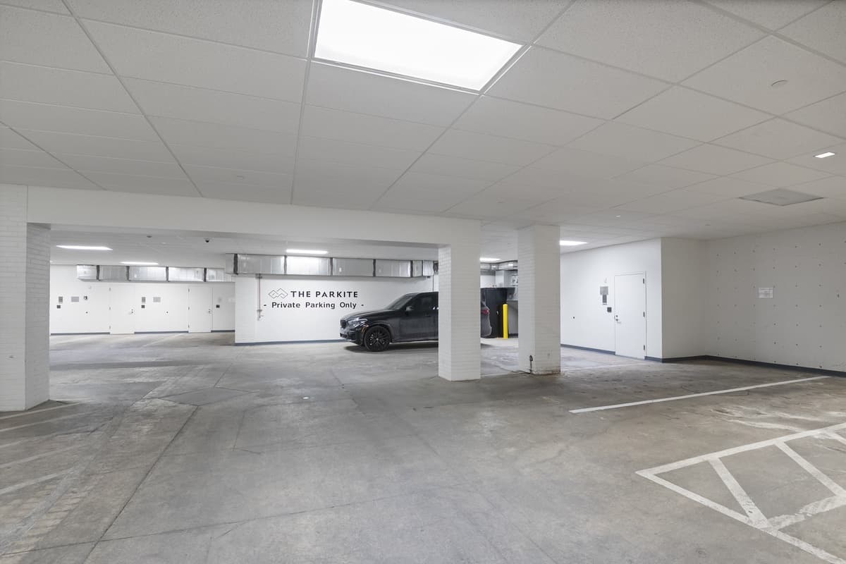 Mountain Luxe Retreat on Main - Image 34