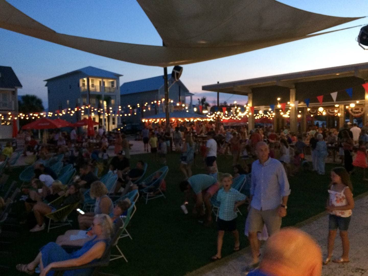 Emerald Waves - Image 39