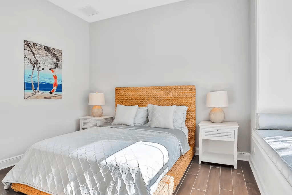 Island Estate Waterfront Villa - Image 19