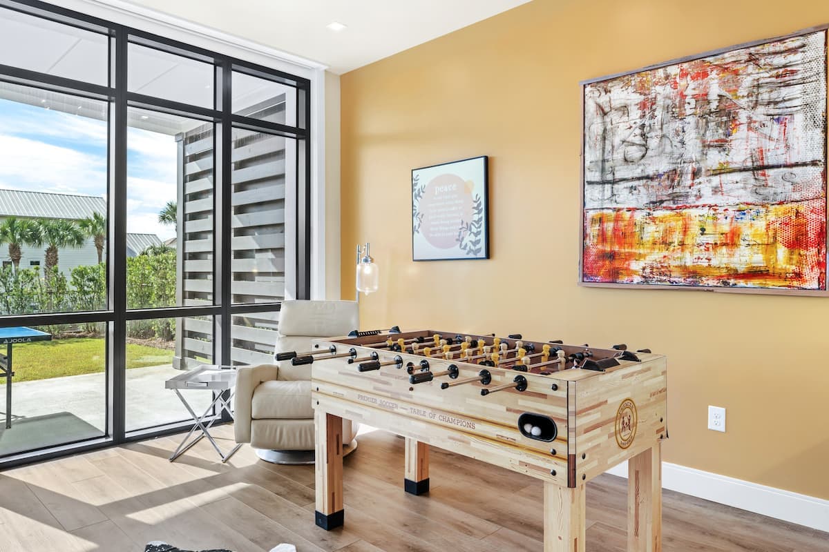 Crest One - Image 31