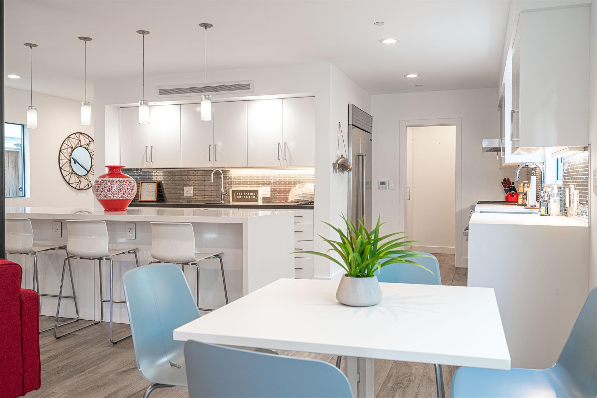 Balboa Breezeway - Image 2