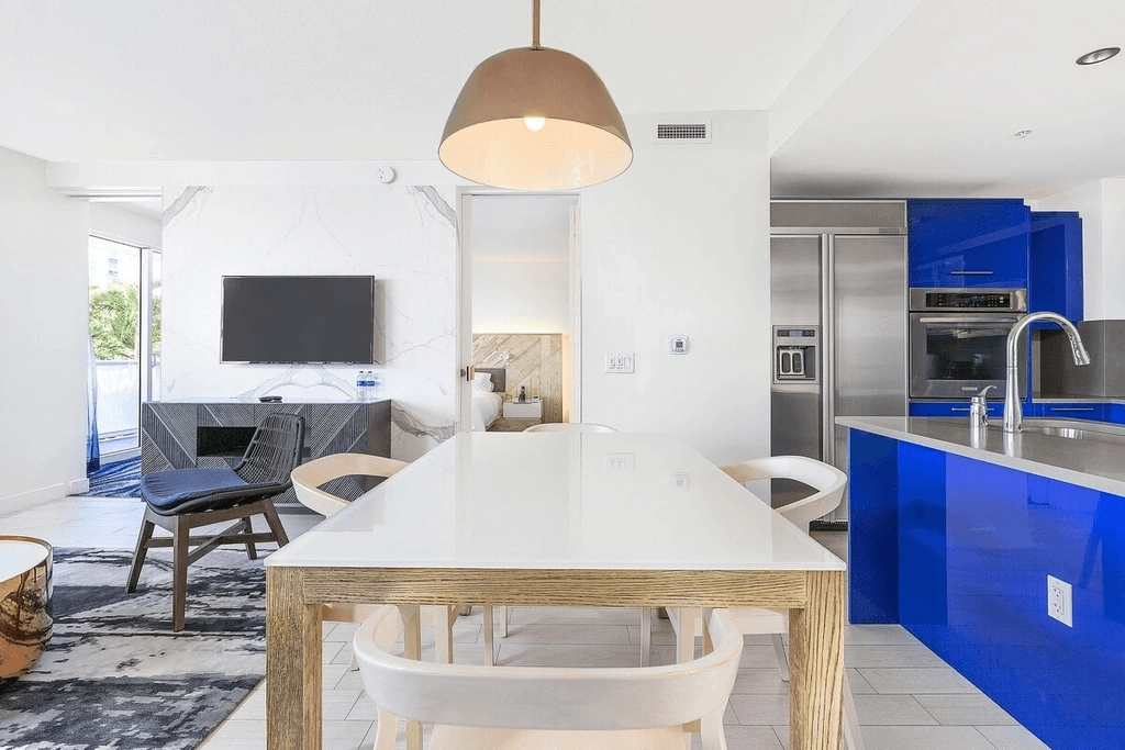 Shoreline #604 - Image 28