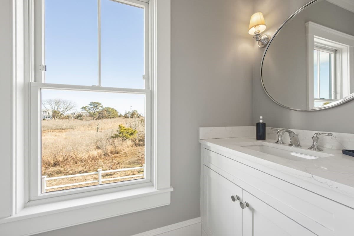 Strong Island Manse - Image 24