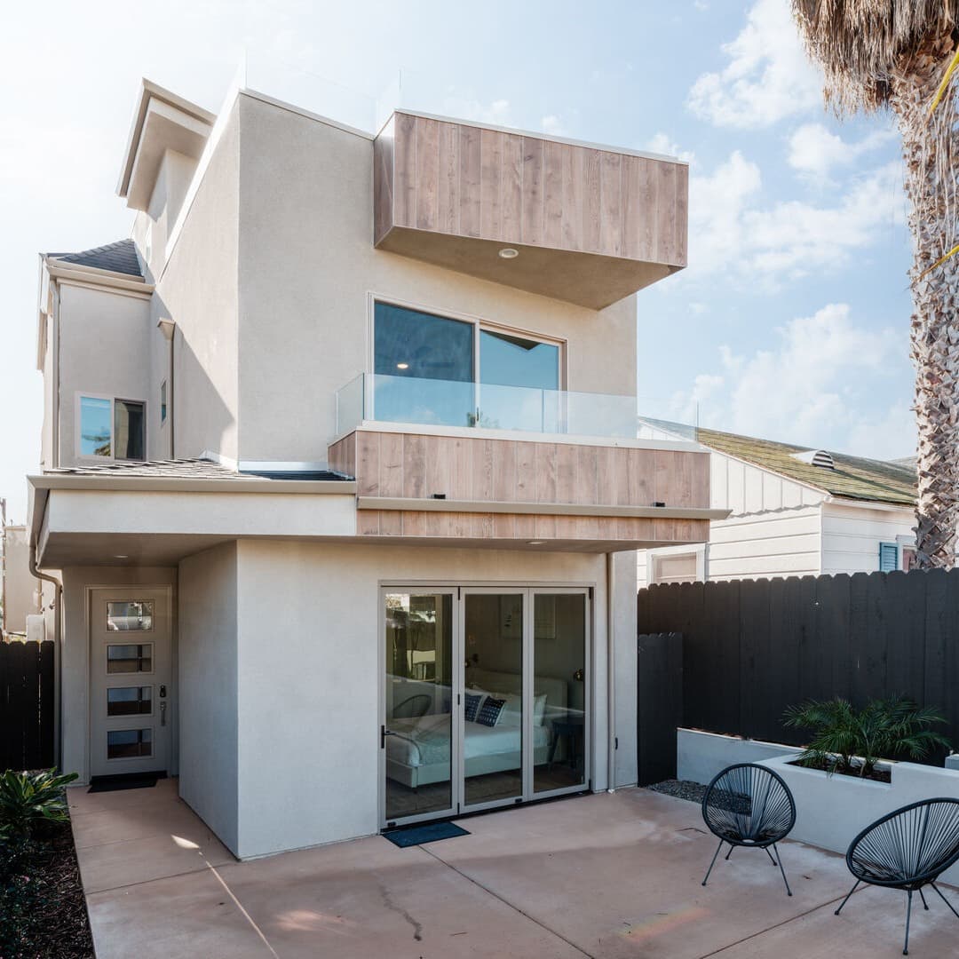 Sapphire Place - Image 1