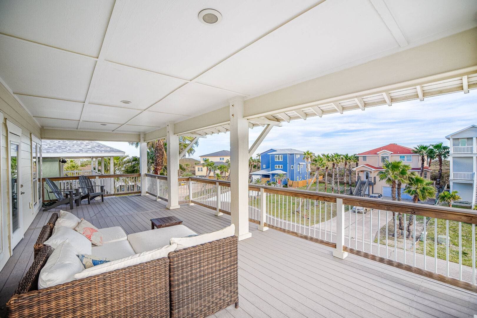 Gone Coastal House - Image 3