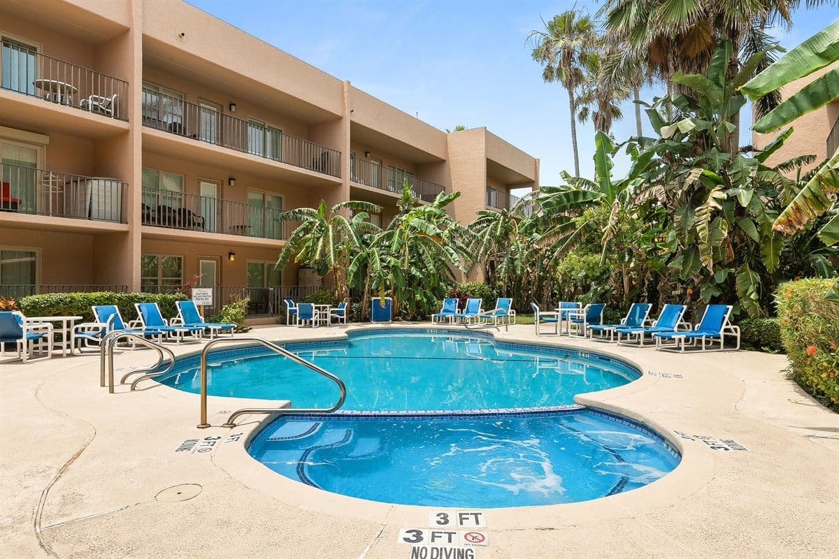 Beachview Residence - Image 4