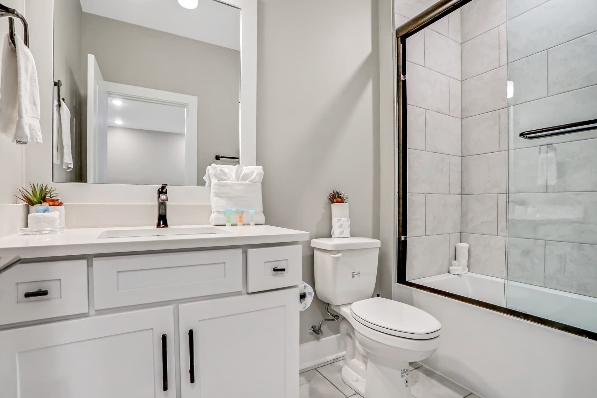 Come Sail Away House - Image 17