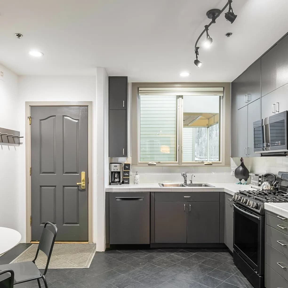 New San Juan Penthouse - Image 8