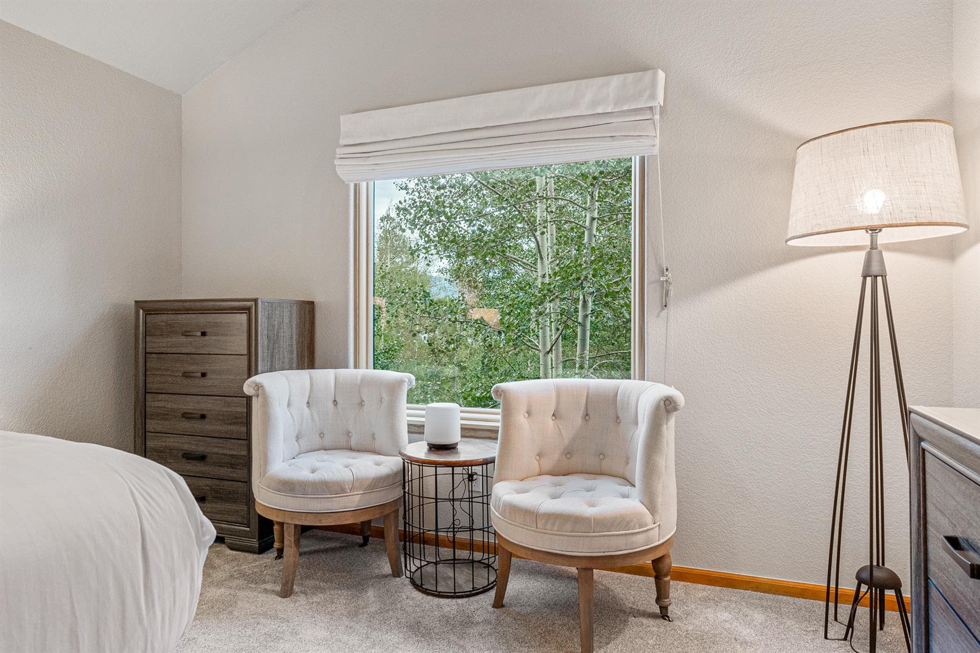 Burgundy House - Image 34