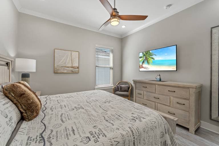 Aquaholic House - Image 34