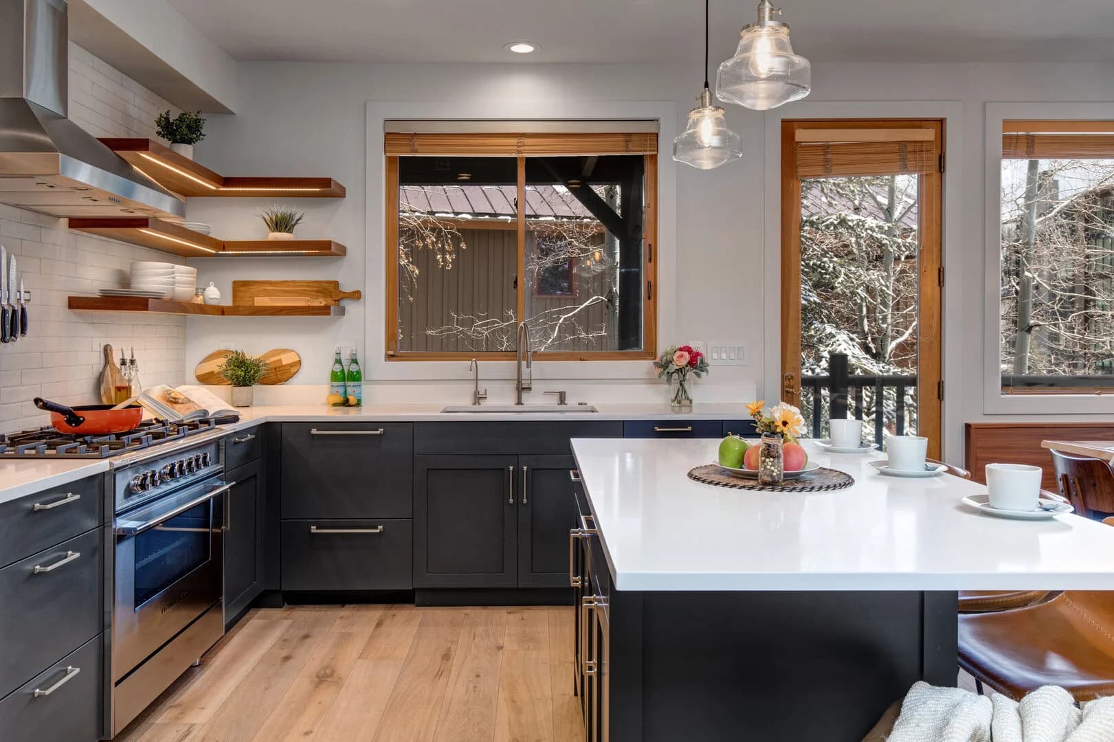 Black Bear Residence - Image 15