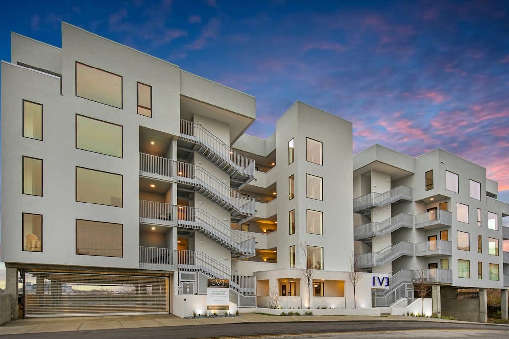 Eve Condo #505 - Image 17