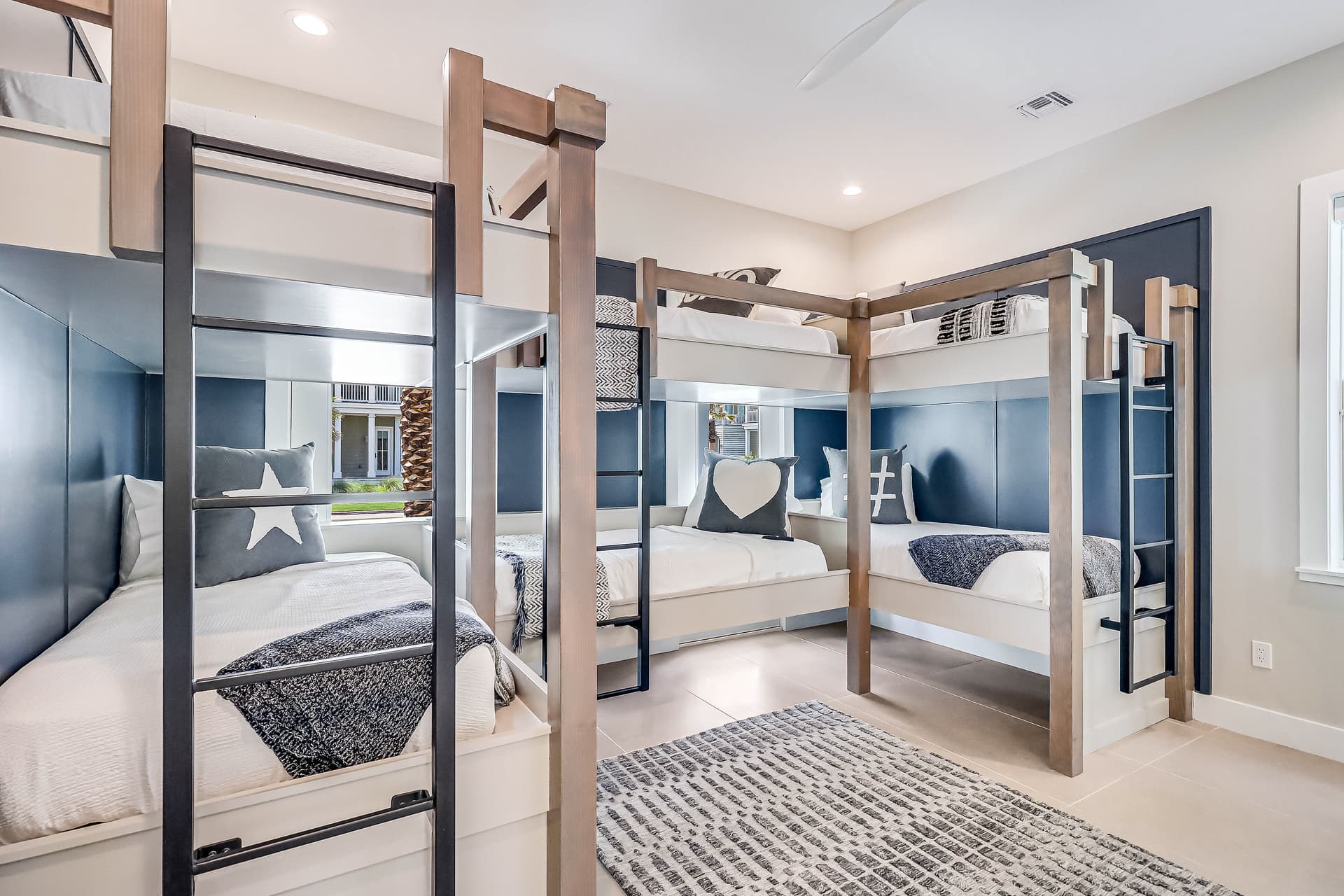 Palmilla's Sunset - Image 12