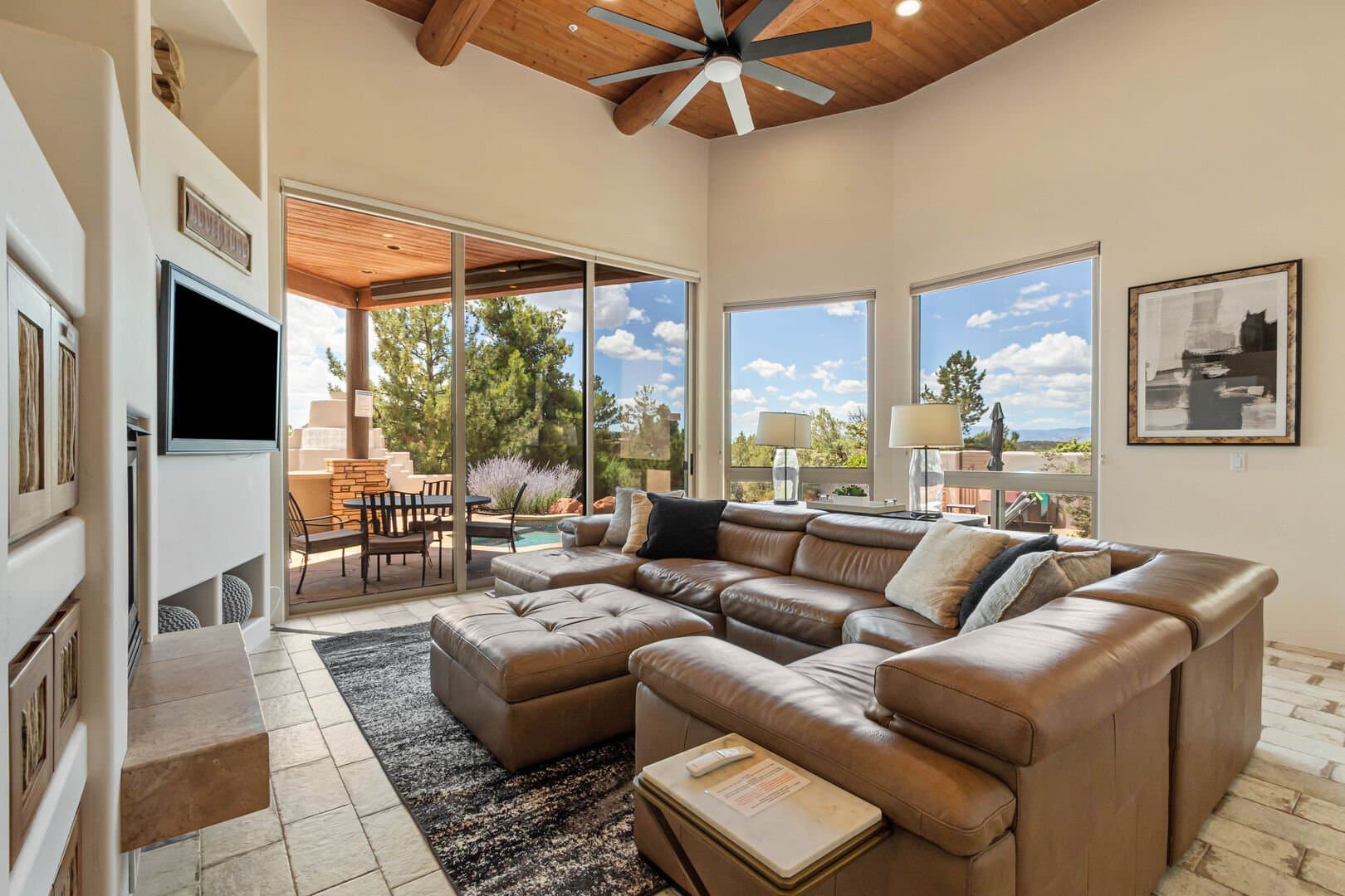 West Chateau - Image 11