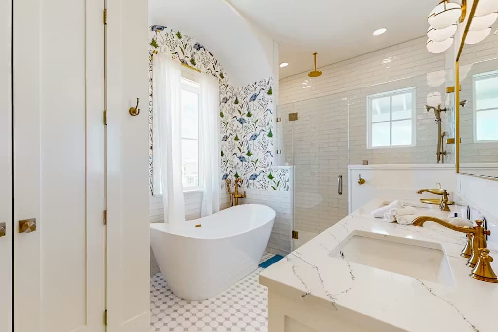 Sip Sip Hooray - Image 15